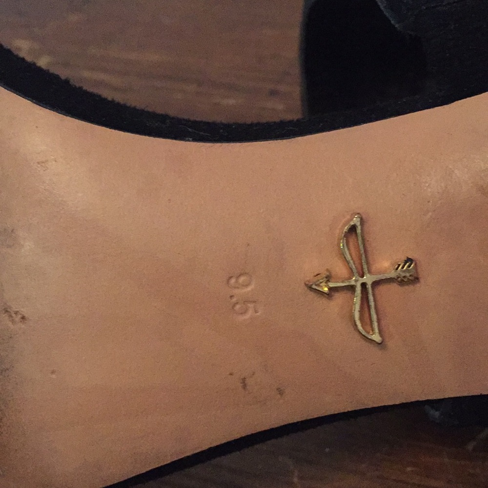 Pour la Victoire suede heel - Picture 8 of 8